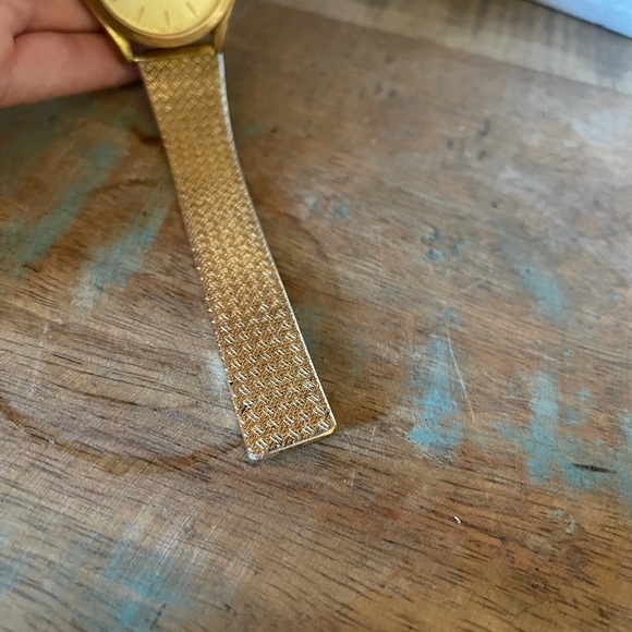 RARE vintage gold Pulsar (seiko) watch unisex main image 7